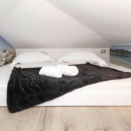 بيت للعطل Stone House In Makarska With Pool & Mountain View *